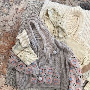 POL Gray and Cream Knit Sweater with Blue Accents